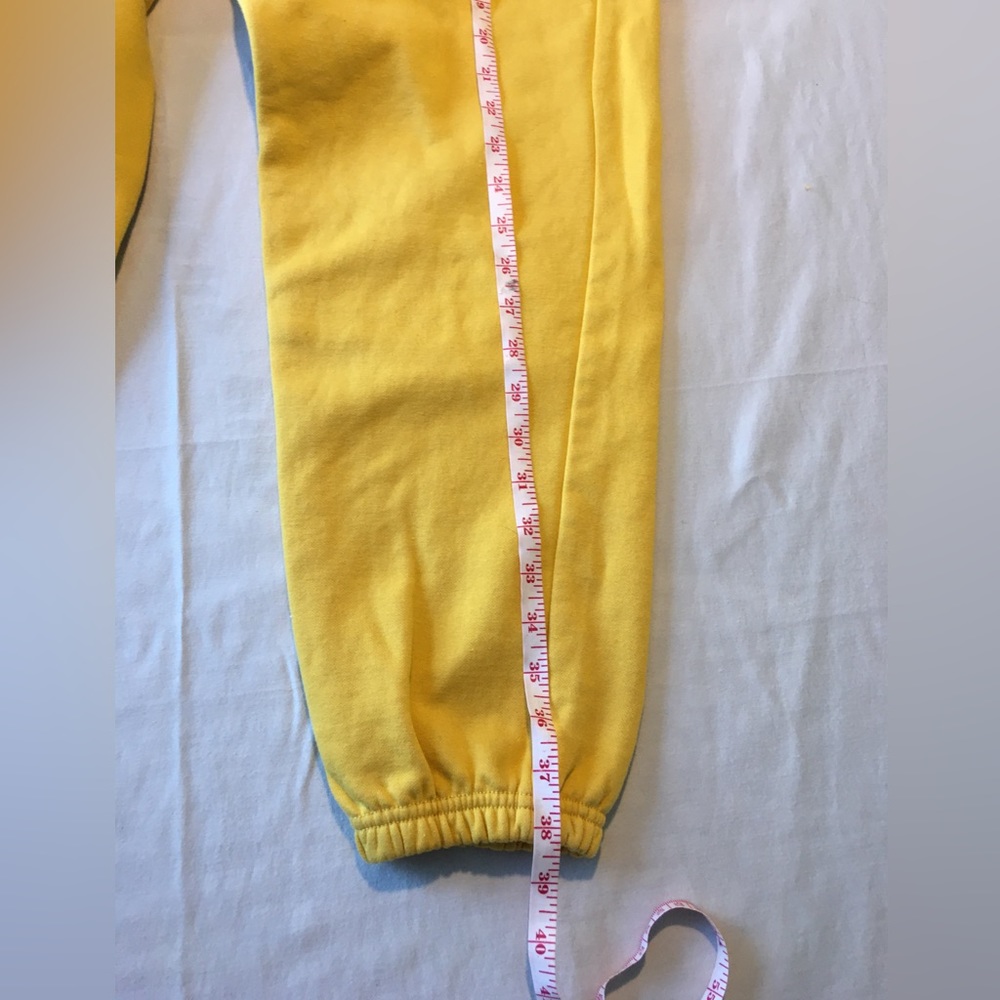 Yellow jogging pants - Picture 5 of 6